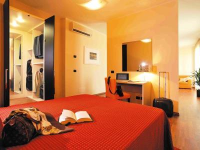 Hotel Residence Zodiaco Modena Dış mekan fotoğraf
